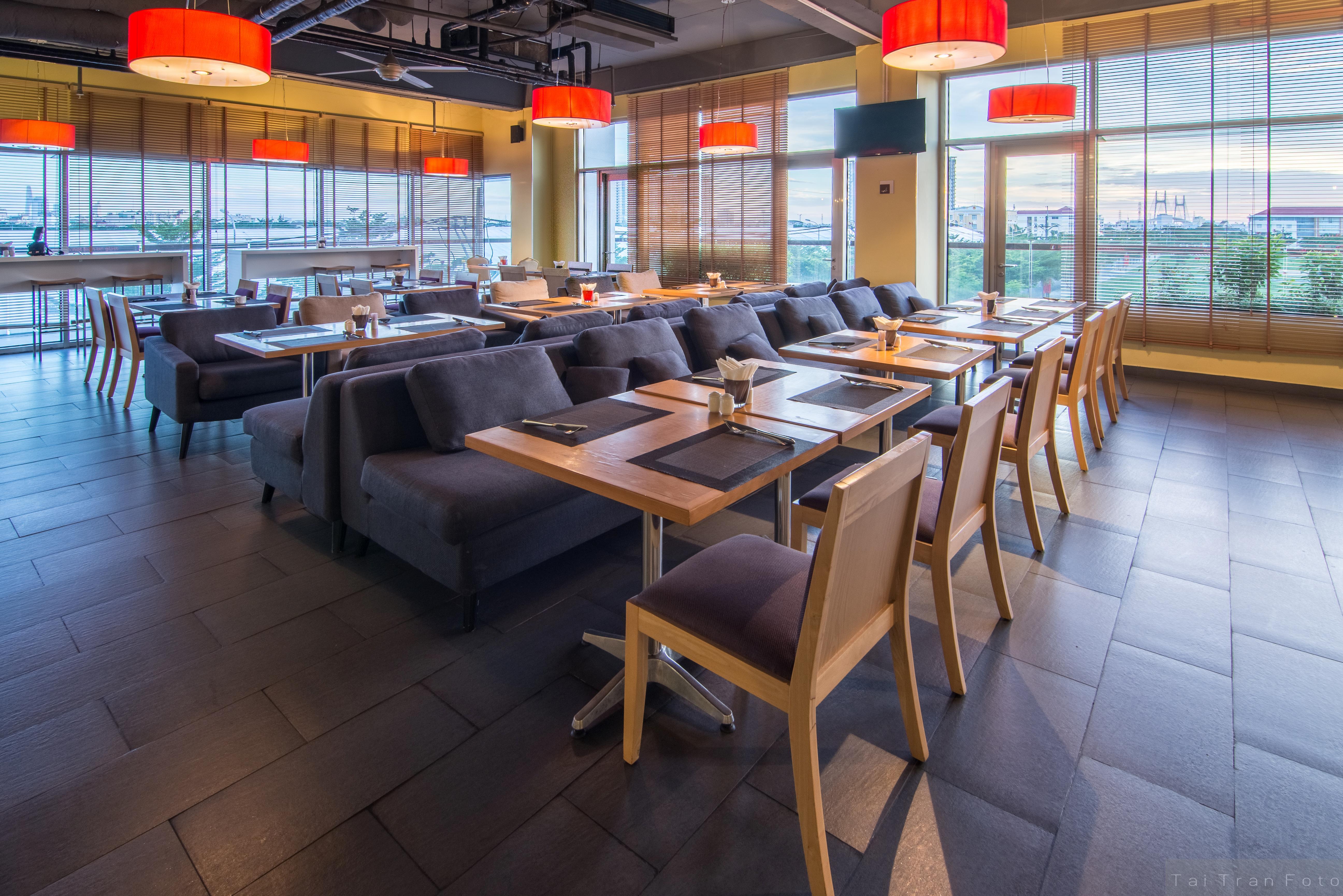 Khách sạn Ibis Saigon South 3*